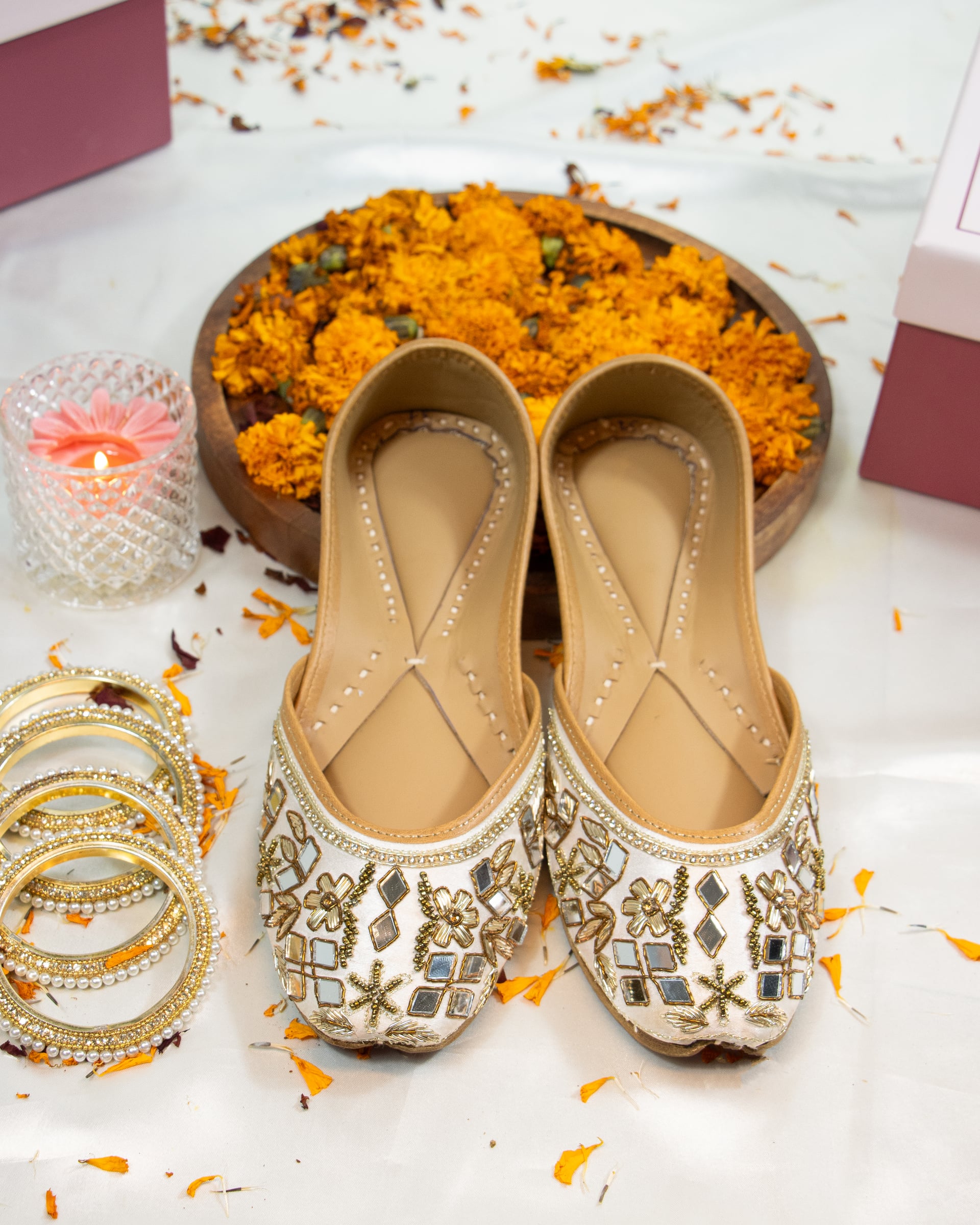 Sitara White Jutti for Women – Mirror Jutti for Wedding