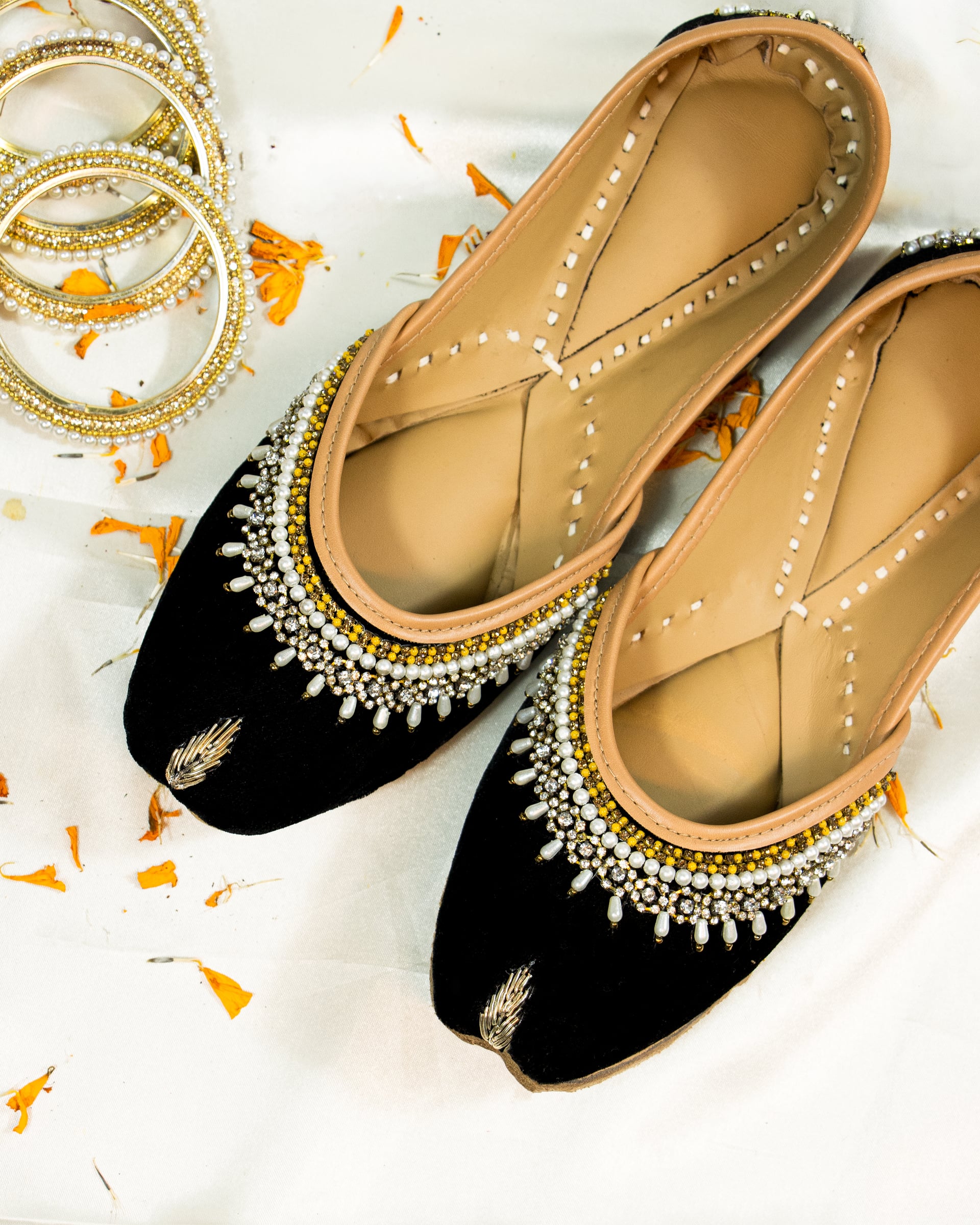 Eshira Black Jutti for Women – Pearl Festive Jutti